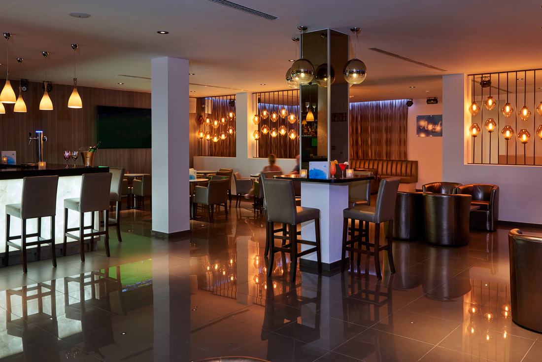 a bar and restaurant at the Melia Llana Beach Resort